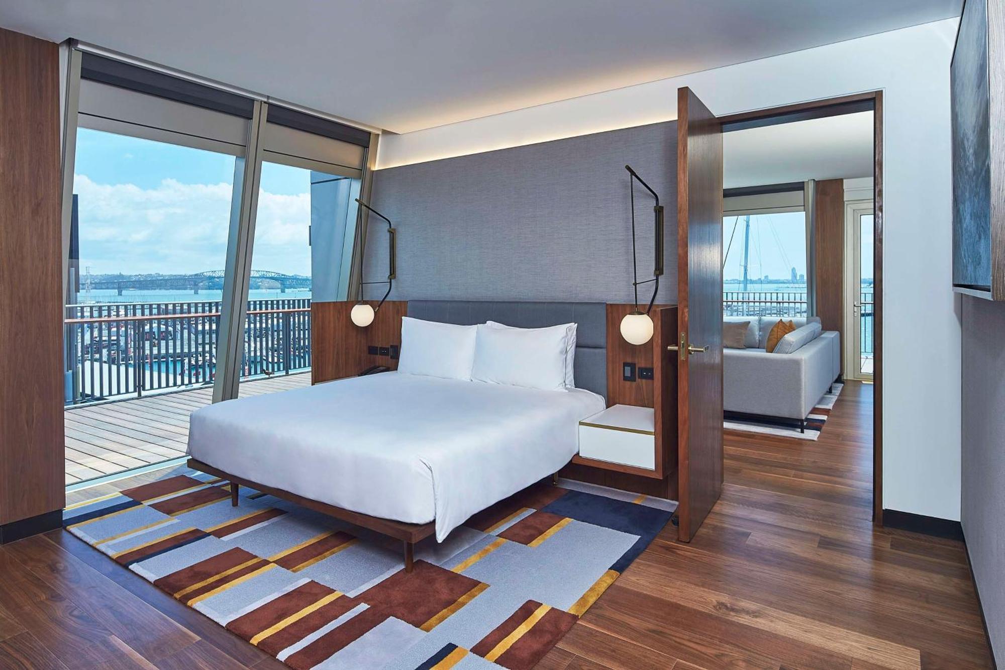 Hotel Park Hyatt Auckland Esterno foto A bedroom at the hotel